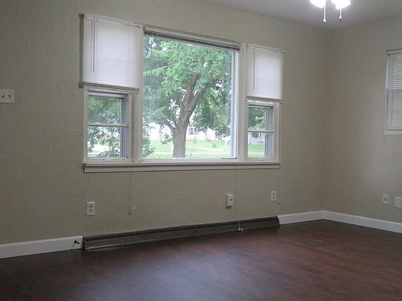 4th image of 115 Brookside Dr