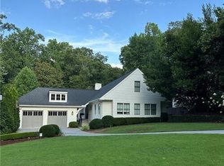 3346 Pinestream Rd NW, Atlanta, GA 30327