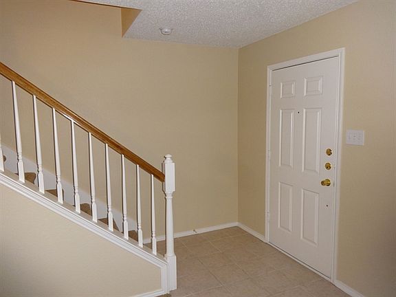 2nd image of 1903 Saint Lawrence Way