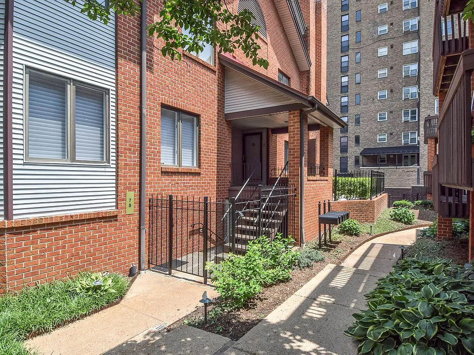 4444 Lindell Blvd #7