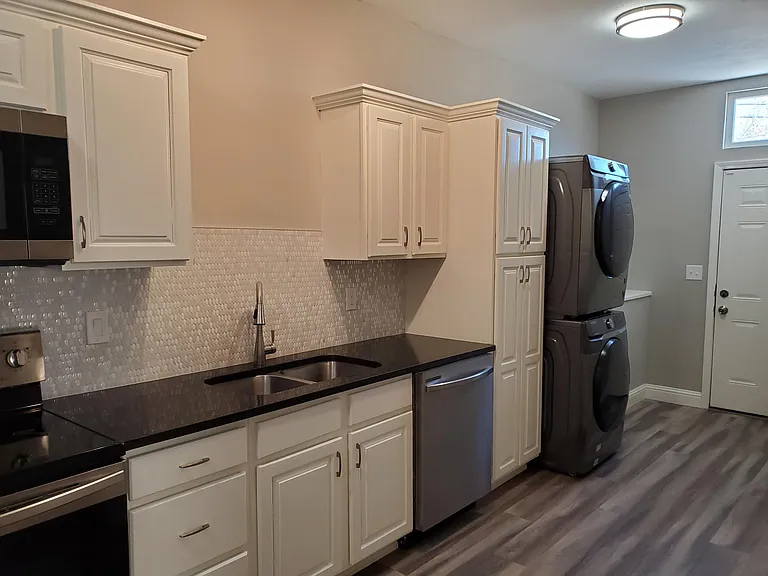 2800 N Robinson Ave #1 — Photo 4
