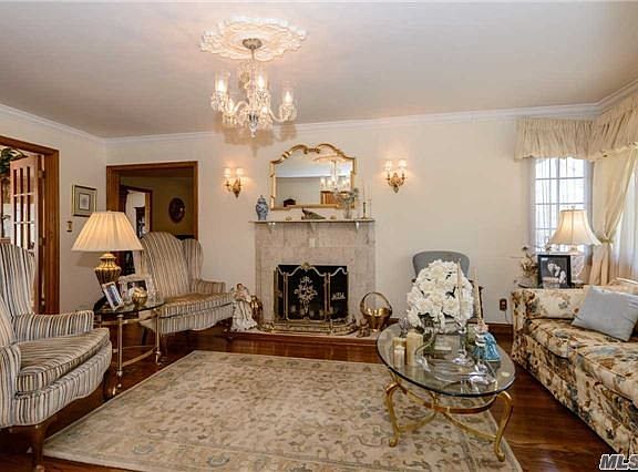 5th image of 634 Salisbury Park Dr