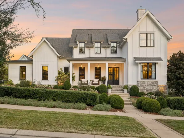 7384 Harlow Dr, College Grove, TN 37046