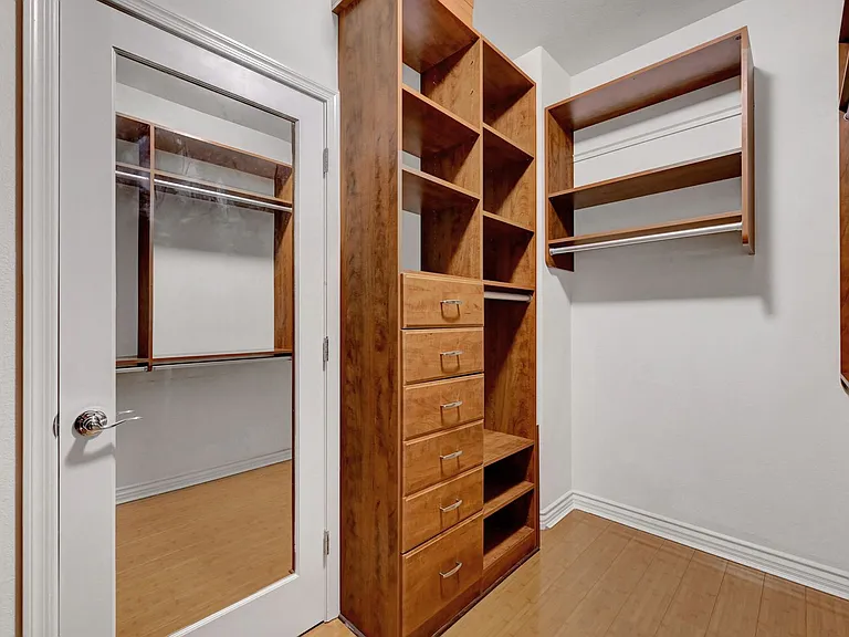 10240 Gladstone Peak St N — Photo 28