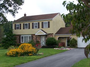 438 Valley Rd, Glen Mills, PA 19342