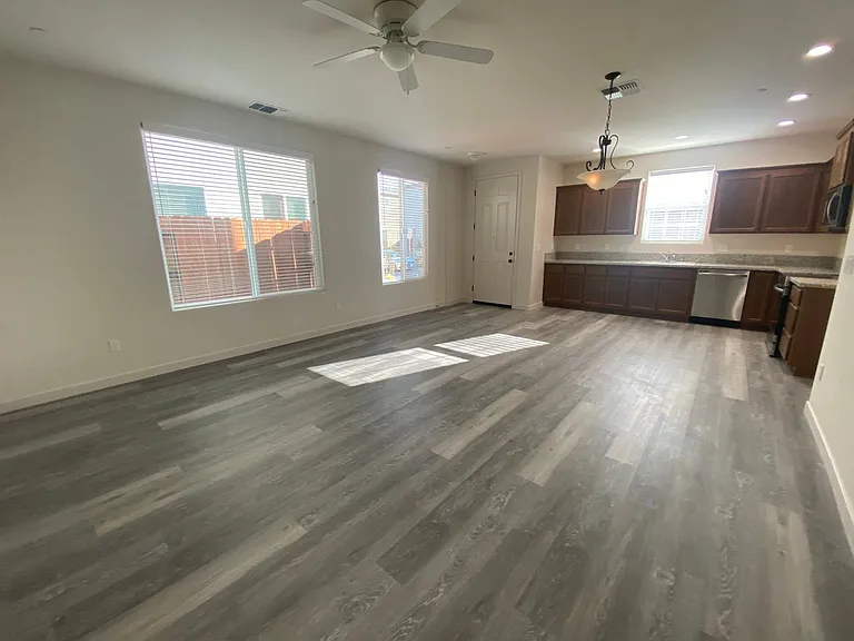 6776 Jujube Ln — Photo 9