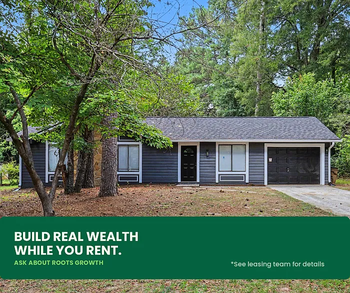 3 bed, 1.5 bath, 1056 sqft, $1,525 — Photo 1