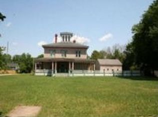 601 E Maple St, Holly, MI 48442