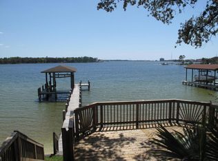 632 Mooney Rd, Fort Walton Beach, FL 32547