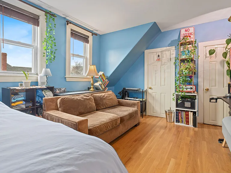29 Ocean Ave #4 — Photo 17