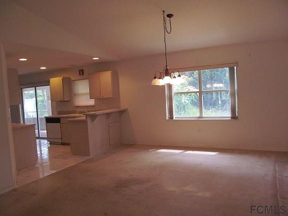 3rd image of 20 Bunker Knolls Ln