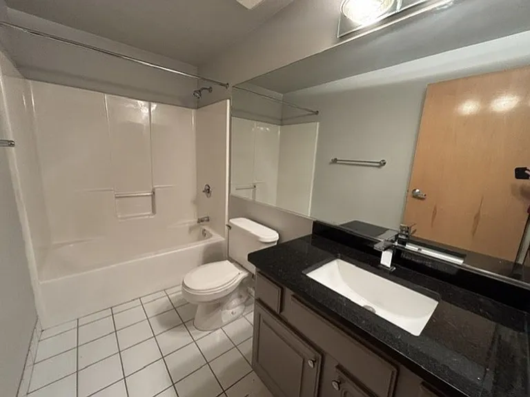 Bridgeview Apartments — Photo 19
