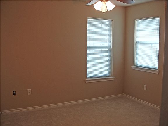 4th image of 2328 Autumn Chase Loop Unit C