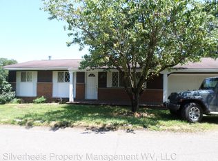 4904 Waverly Rd, Williamstown, WV 26187