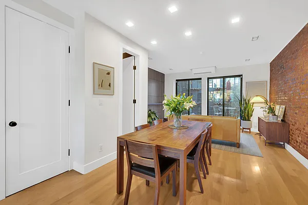 Sold by Compass | media 8