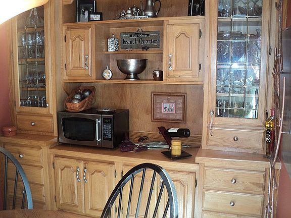 Built-In China Cabintets