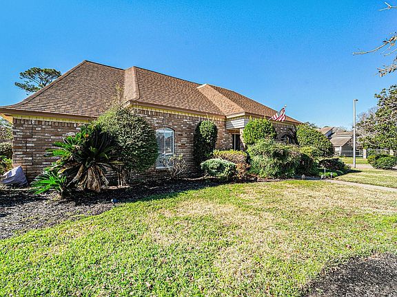 3rd image of 20339 Arrow Cove Dr #0