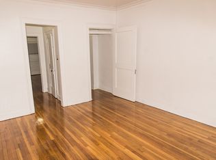 7755 N Sheridan Rd #002, Chicago, IL 60626