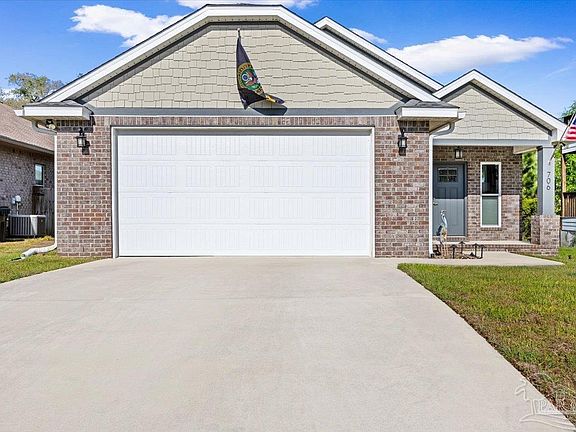 2nd image of 706 Upper Heron Way