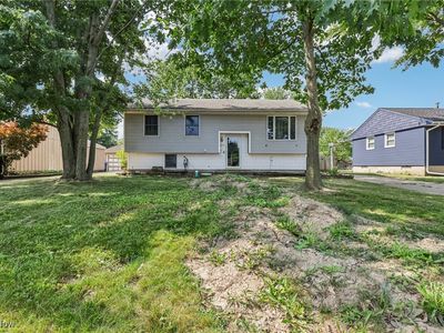 2216 Eastlawn St, Lorain, OH, 44052