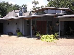 1st image of 822 Slattery Blvd