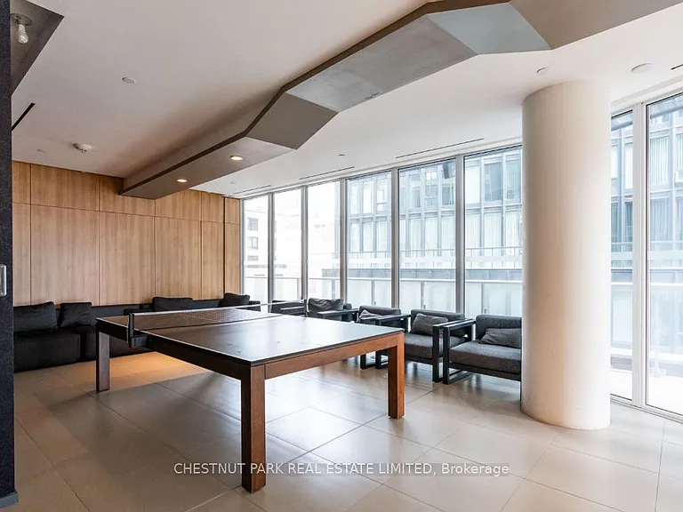 68 Shuter St #Townhouse 2 — Photo 12