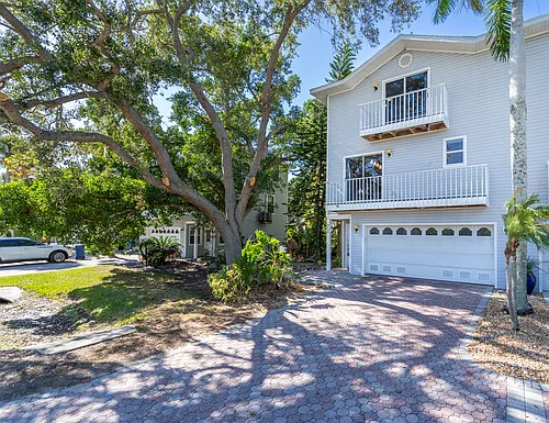 6250 Holmes Blvd #72 Photo 1