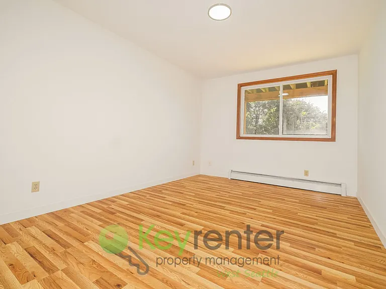 15433 22nd Ave SW — Photo 12