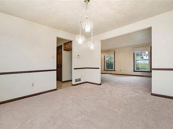 5th image of 3812 Buckingham Ct