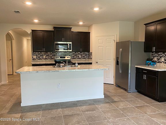 5th image of 980 De Groodt Rd SW