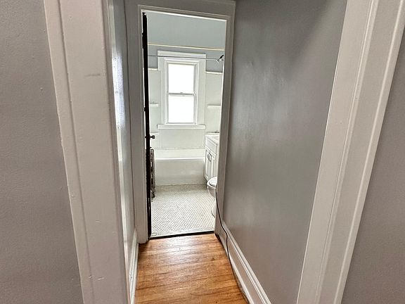 3rd image of 12228 Clifton Blvd