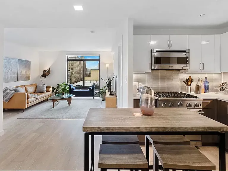 2350 Adam Clayton Powell Jr Blvd #Penthouse 19 — Photo 1