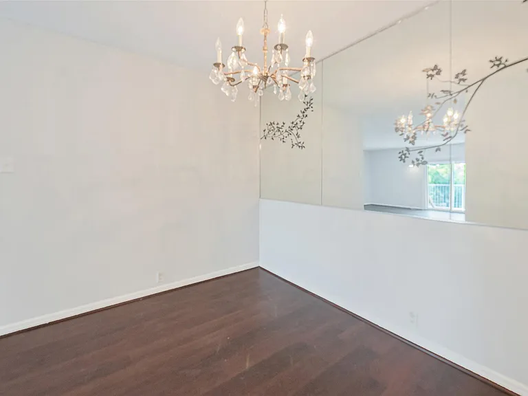 2601 Bellefontaine St #B309 — Photo 5