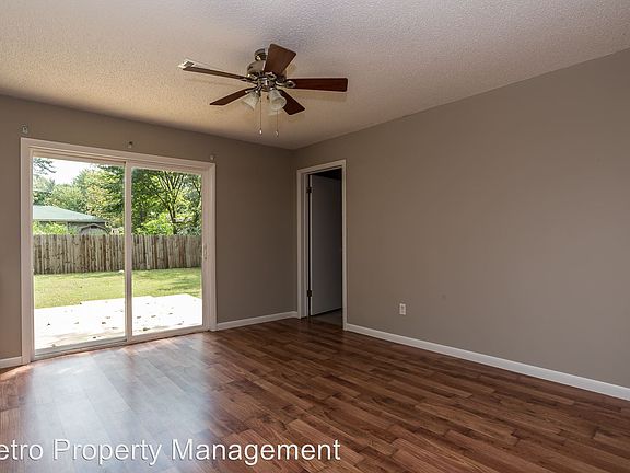 5th image of 1307 SE C St