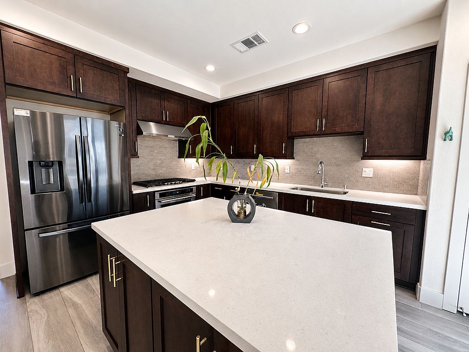 1st image of 2073 Joshua Tree Cir