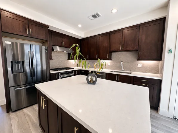 2073 Joshua Tree Cir, Milpitas, CA 95035