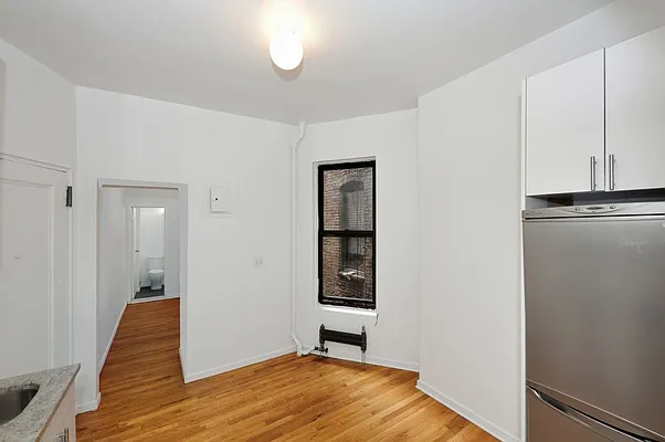 Rented by Aether Property Group | media 10