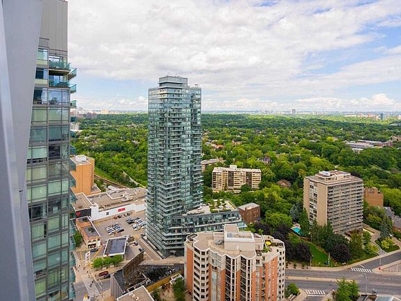 2nd image of 1 Yorkville Ave #3109