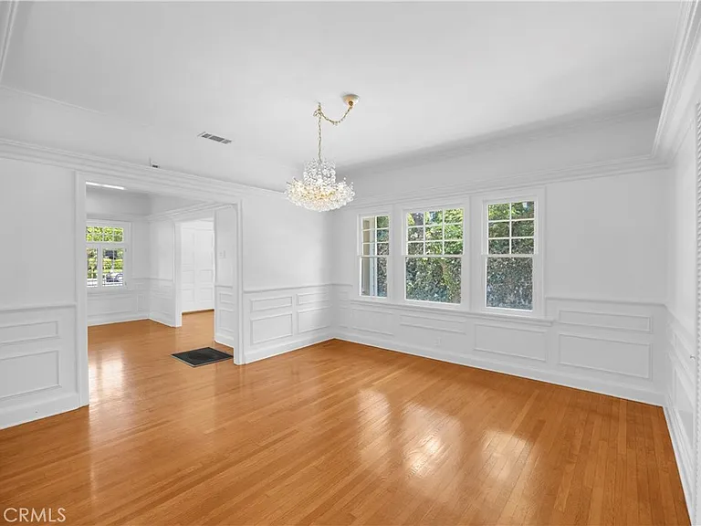 4031 N Virginia Rd — Photo 5