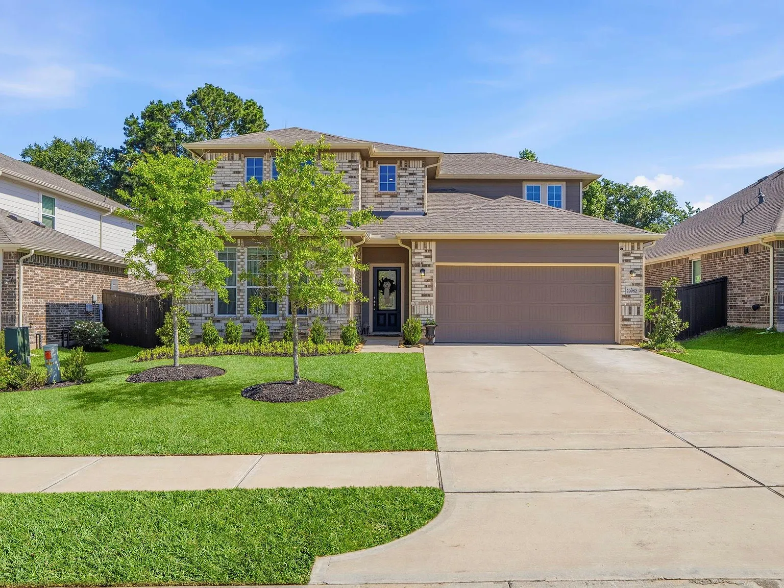 4 bed, 3.0 bath, 2575 sqft, $2,900 — Photo 2