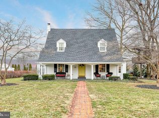 13 Summit Rd, York, PA 17403