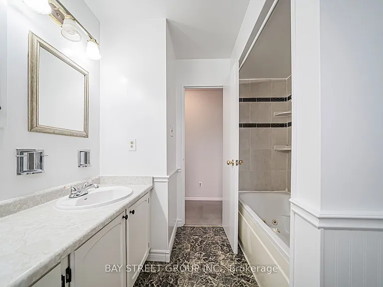 296 Killdeer St W — Photo 19