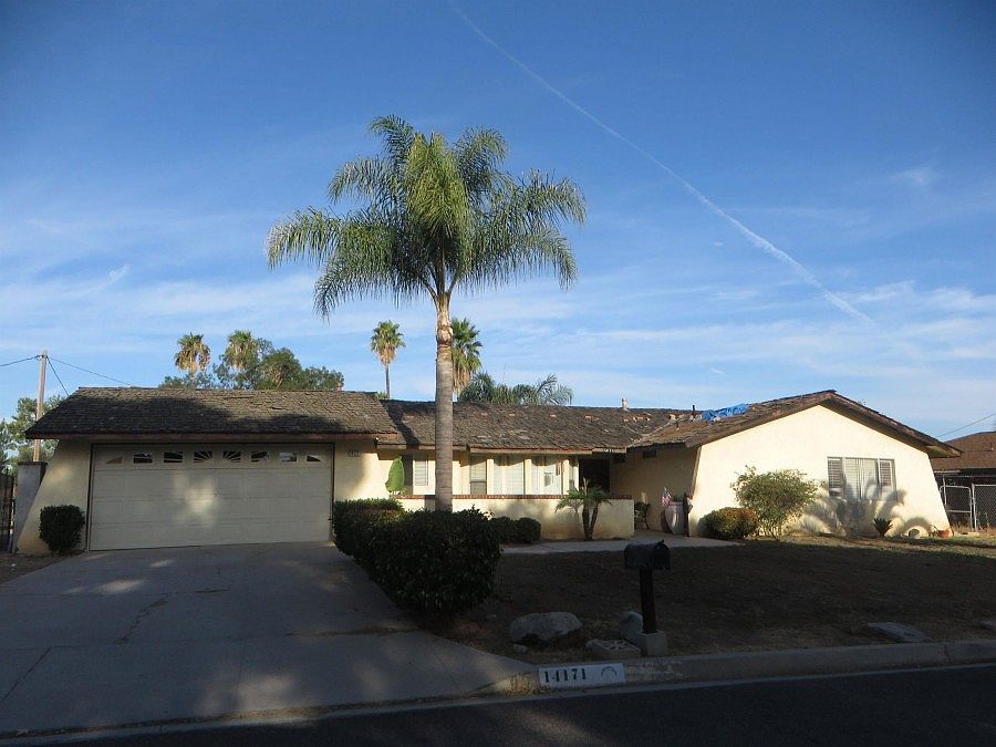 1st image of 14171 Calle Vista Dr