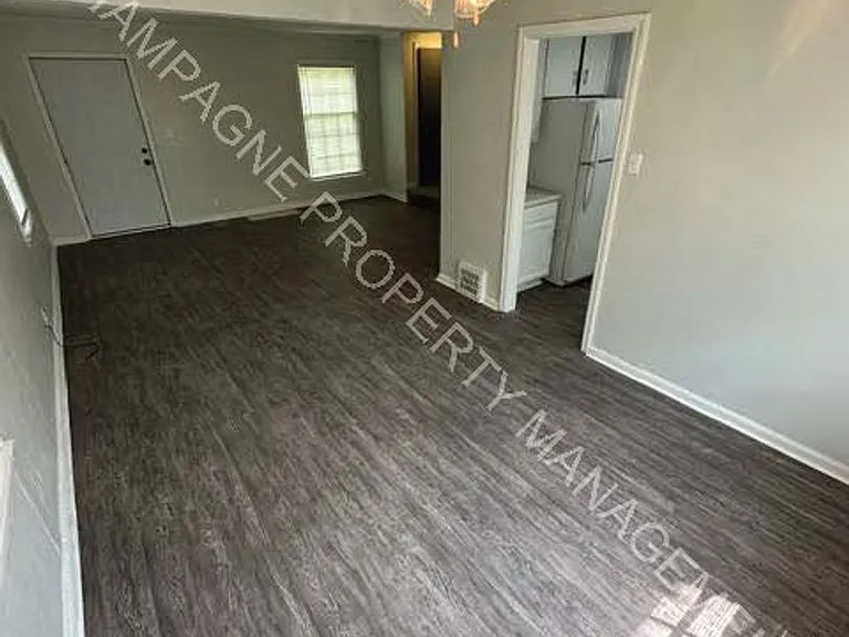 5400 Swope Pkwy — Photo 4