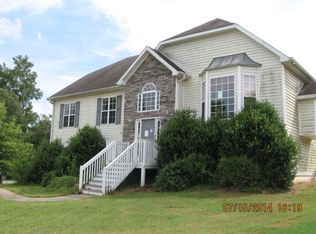 124 Farmington Ct, Calhoun, GA 30701