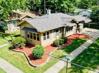 308 W Reed St, Benton, IL 62812