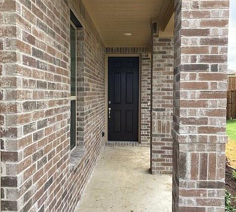 2nd image of 2608 Warren St