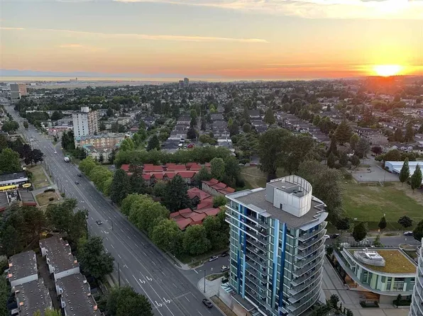 488 SW Marine Dr #3004, Vancouver, BC V5X 0C6