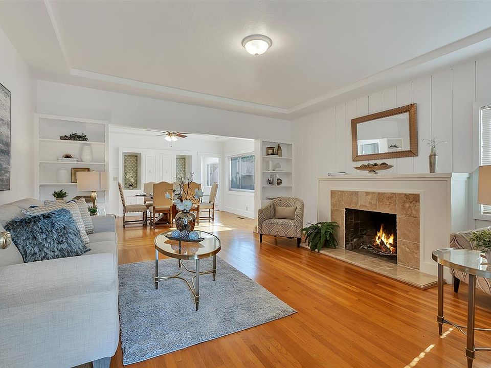 1st image of 221 Cambridge Ave