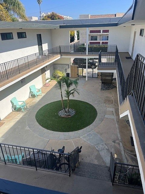 1st image of 5105 Bakman Ave #16